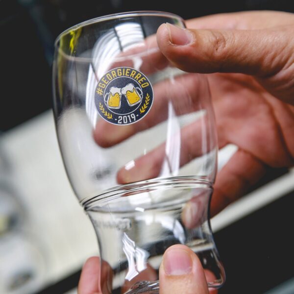 Plastic Beer Glass 18oz - Image 5